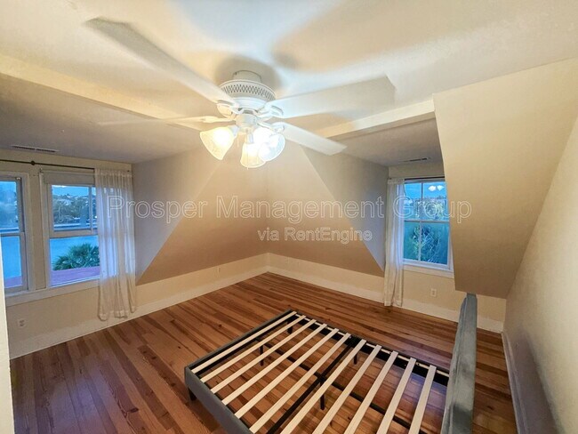 Building Photo - 47 Ashley Ave