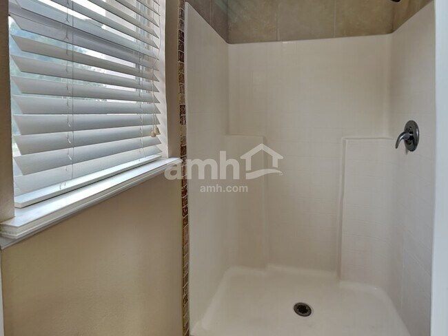 Building Photo - 12911 Parkington Dr