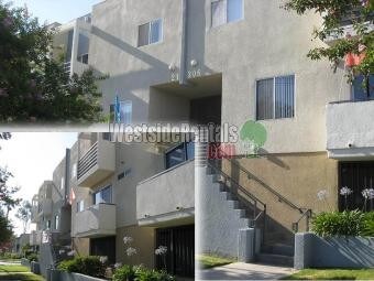 Primary Photo - 21306 Parthenia St