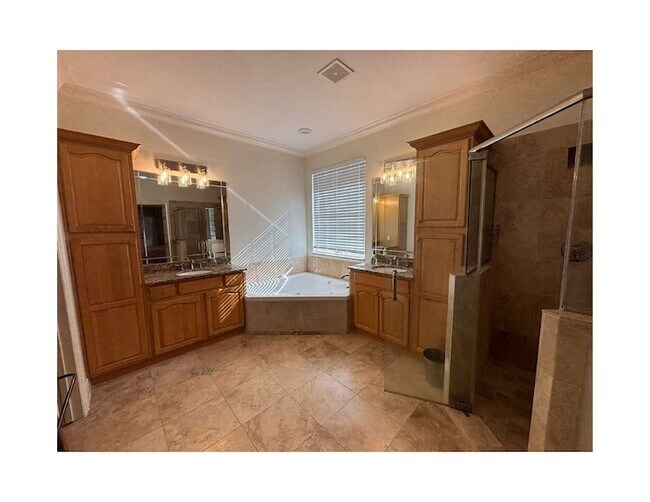 Building Photo - 1306 Birdsall St