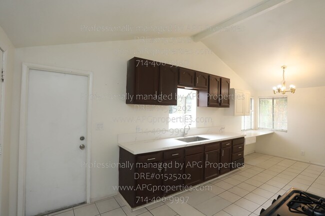 Building Photo - 12451 El Rancho Pl