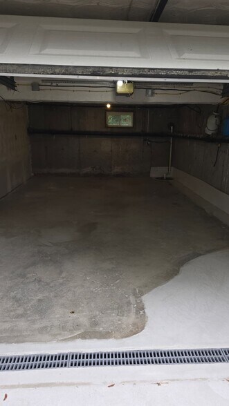 Building Photo - 57 Maynard Rd