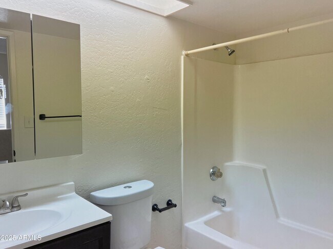 Building Photo - 16029 N 25th Dr