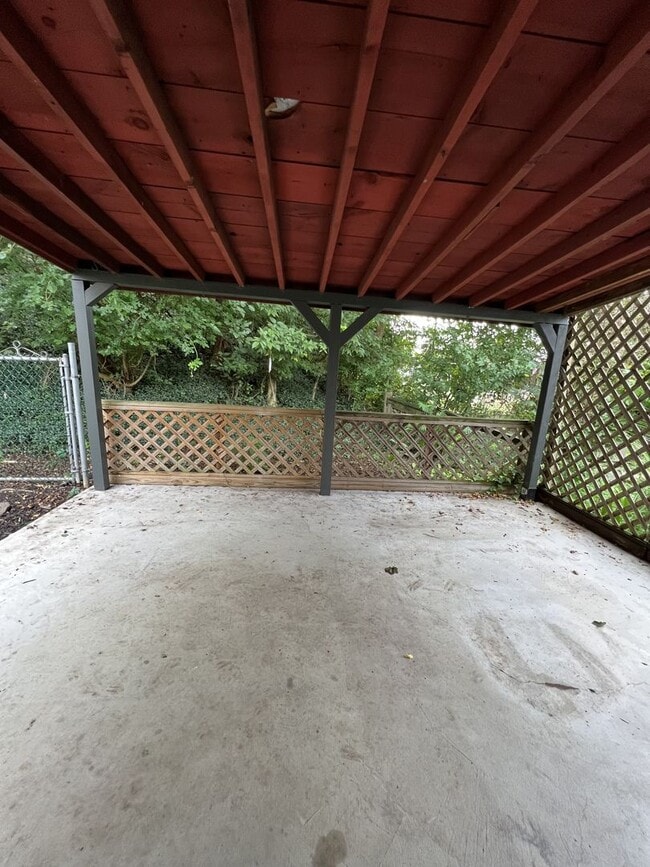 Building Photo - Newly Updated 3 Bed, 2 Bath Home on a Quiet Street in Brentwood- Available 7/15!