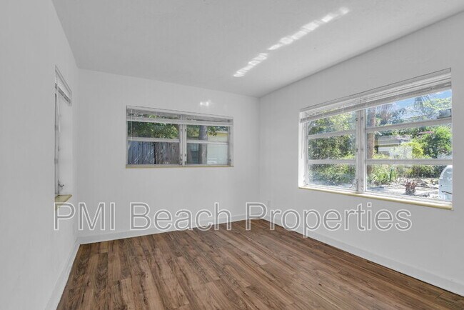 Building Photo - 522 18th St