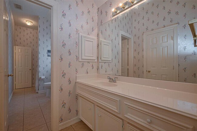 Building Photo - 4707 Gladesdale Park Ln