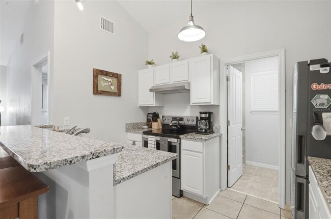 Building Photo - 1408 E Ridgewood St