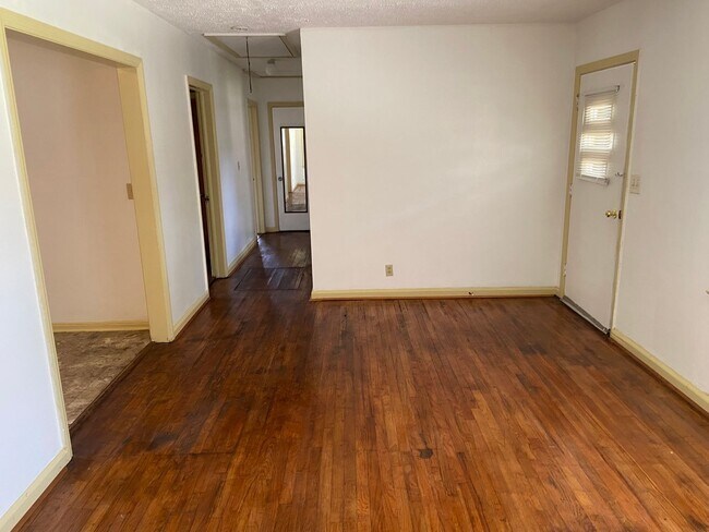 Building Photo - 2914 Ramsey Rd