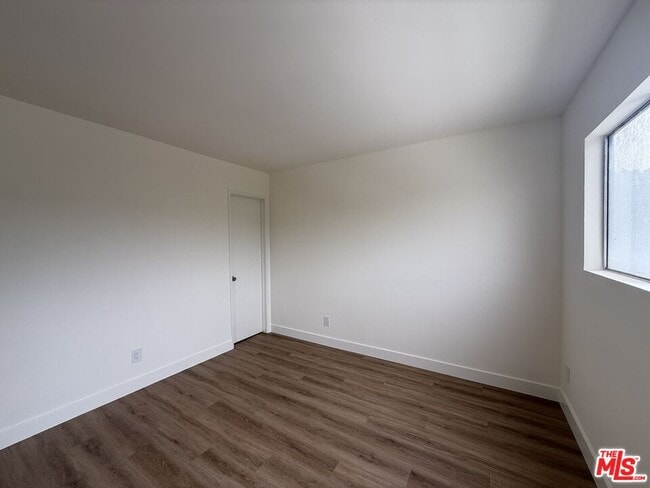 Building Photo - 523 Ashland Ave