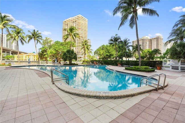 Building Photo - 19390 Collins Ave