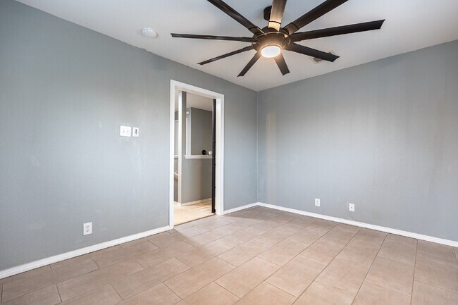 Building Photo - 11119 Rindle Ranch