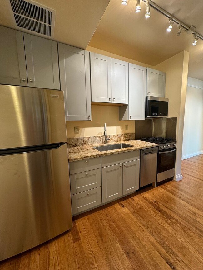Building Photo - Live where you work! Mixed commercial use with amazing Rustic Remodeled living quarters!