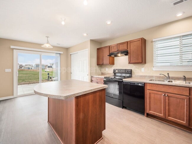 Building Photo - 7449 Sugarbark Dr