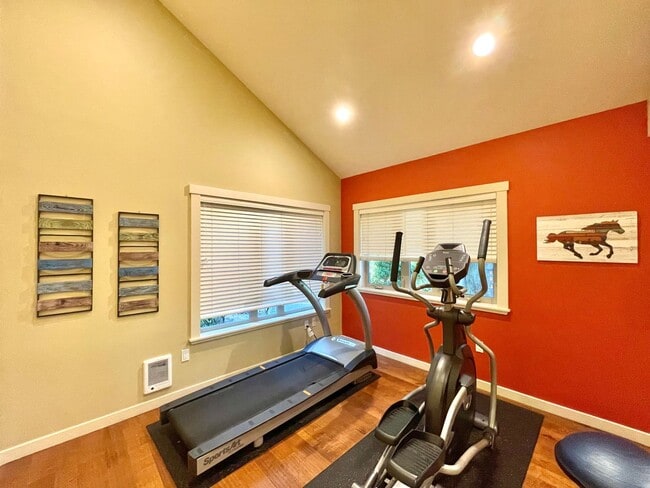 Building Photo - Great Condo For Rent