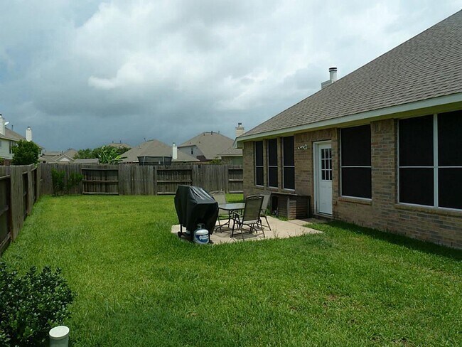 Building Photo - 13006 Balsam Lake Ct