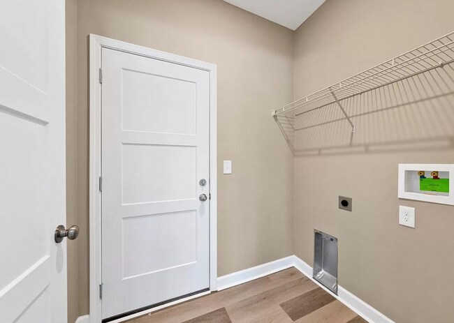 Building Photo - 2658 Cedrus Ave