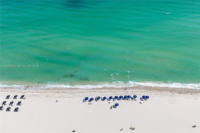 Building Photo - 17121 Collins Ave