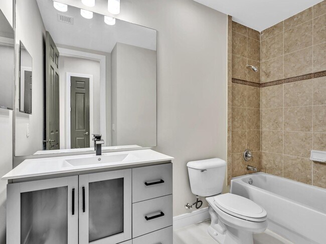 Building Photo - 2751 Ravella Way