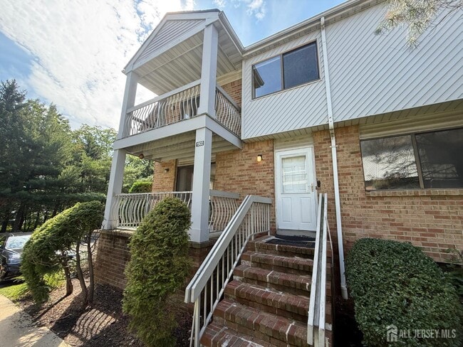 Building Photo - 1502 Edison Glen Terrace