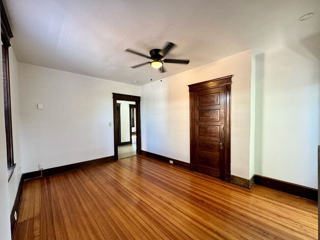 Building Photo - 301 W McMillan St