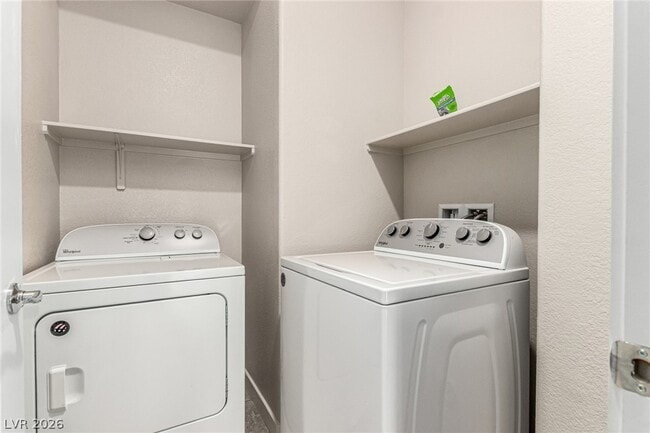 Building Photo - 3819 Corellia Ave