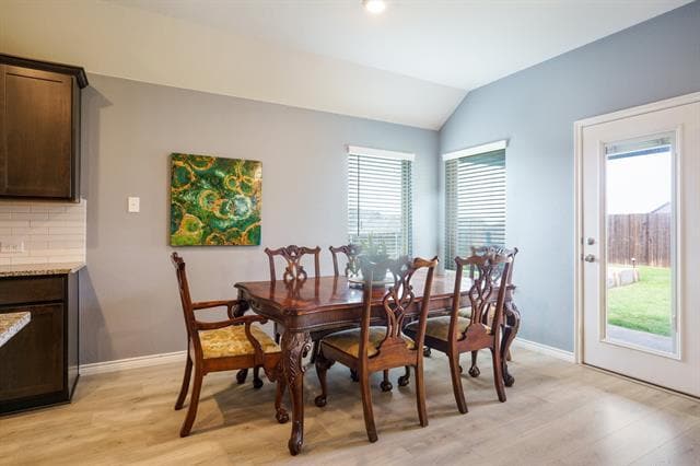 Building Photo - 303 Headwater Dr