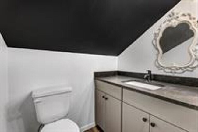 Building Photo - 15820 TX-21