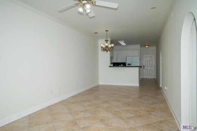 Building Photo - 12386 River Highlands Dr