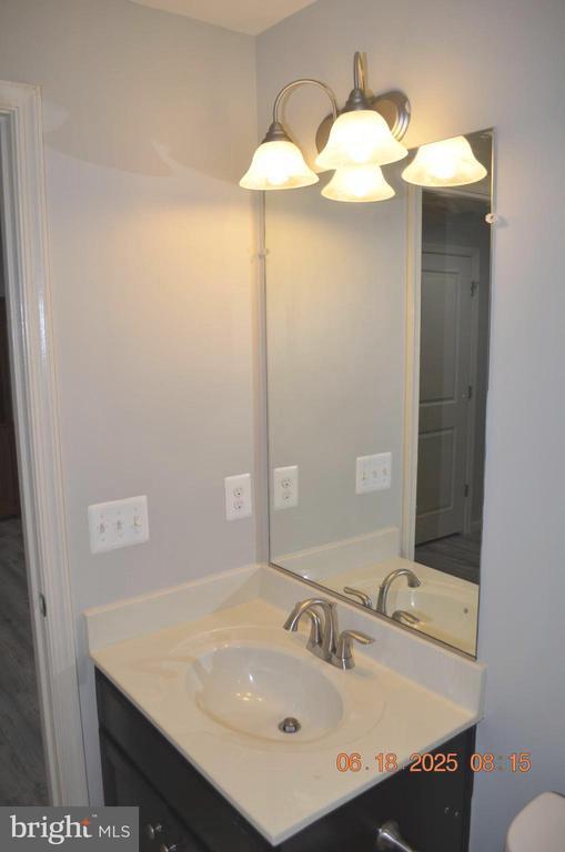 Building Photo - 23671 Sailfish Square