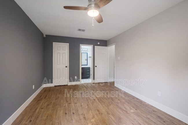 Building Photo - 8900 Pocono Cove