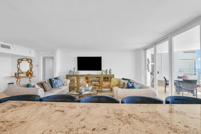 Building Photo - 1340 S Ocean Blvd