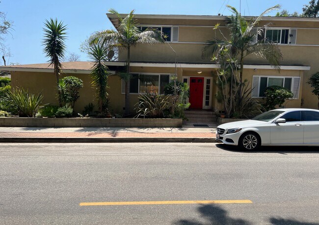 Building Photo - 11323 Cashmere St