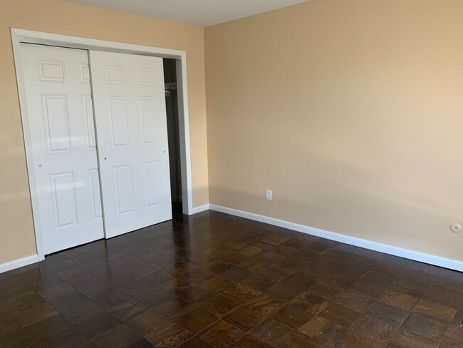 Building Photo - Moon Township - 2 Bedroom, 1.5 Bath Townhouse in Fox Hollow (Includes all utilities except electric)