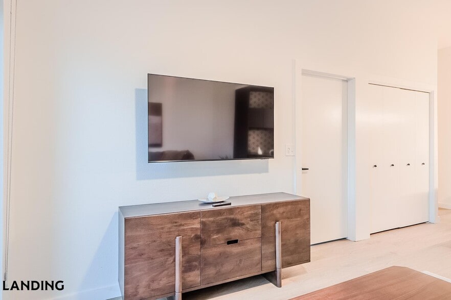 Building Photo - 2623 Keene St