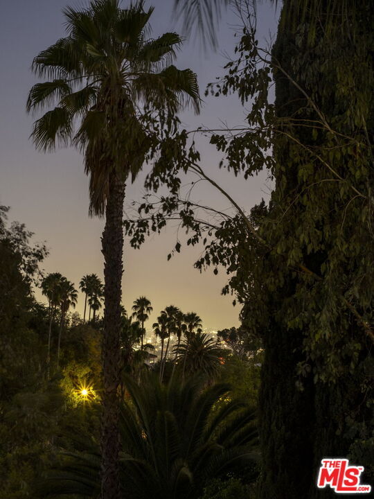 Building Photo - 5692 Holly Oak Dr