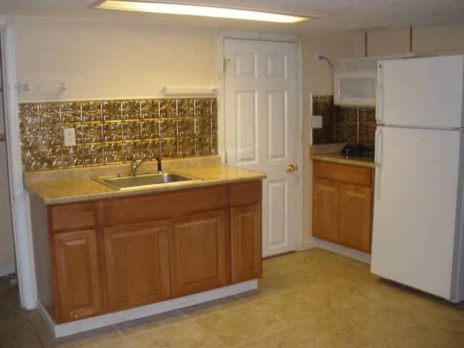 Building Photo - 4809 61st St NE