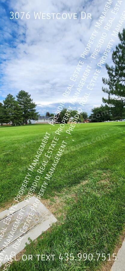 Building Photo - 3076 Westcove Dr