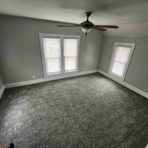 Building Photo - 1212 1st Ave