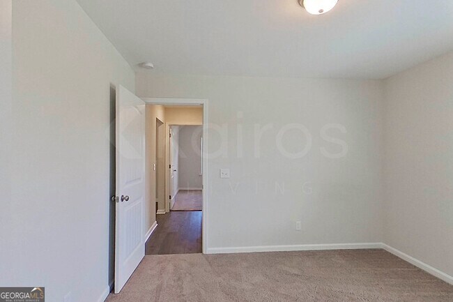 Building Photo - 100 Ebenezer Blf Wy