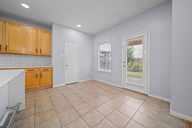 Building Photo - 6323 Channelbrook Ln