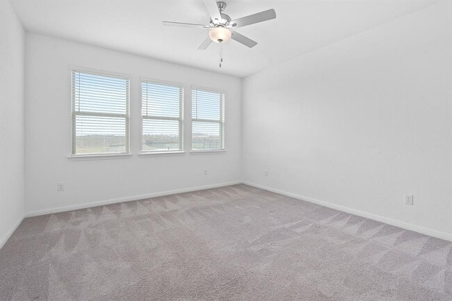 Building Photo - 202 Lime St