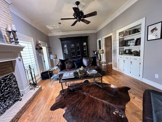 Building Photo - 37 Lafayette Pl