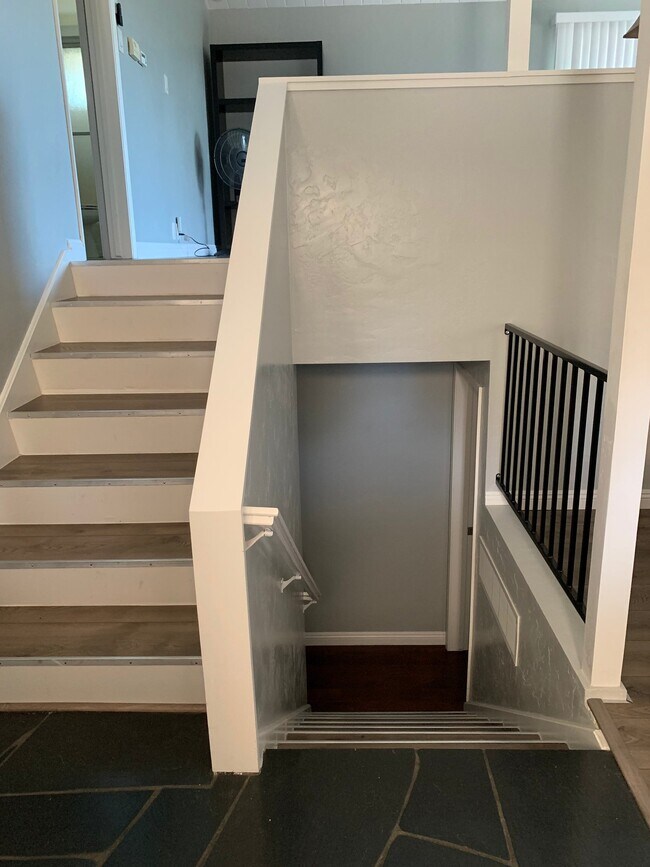Building Photo - 5555 Morro Way
