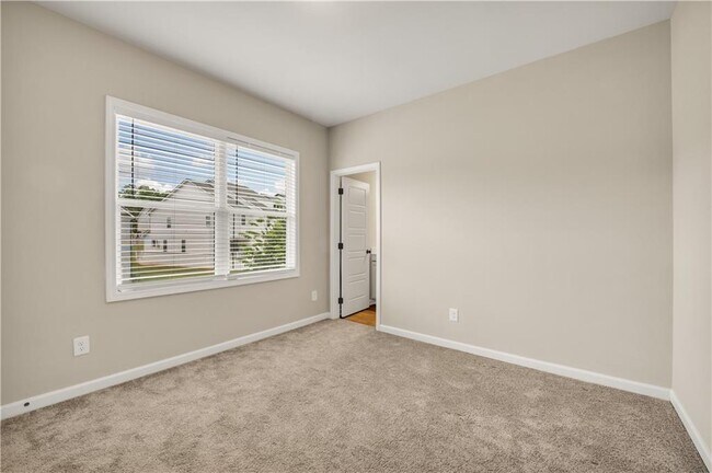 Building Photo - 1813 Westfall Lndg