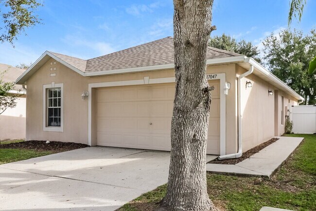 Building Photo - 17047 Ongar Ct