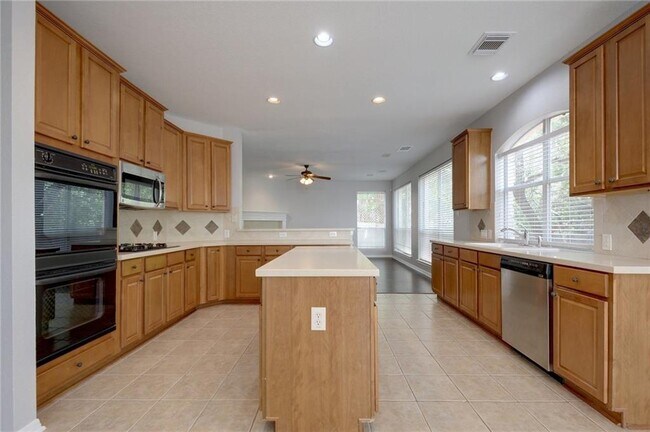 Building Photo - 13017 Titus Ct