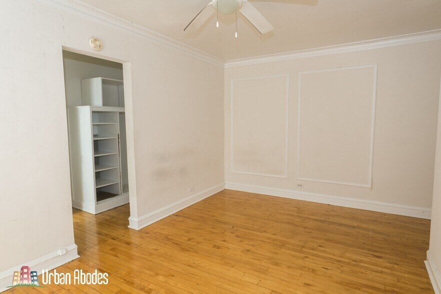 Building Photo - 5516 N Kenmore Ave