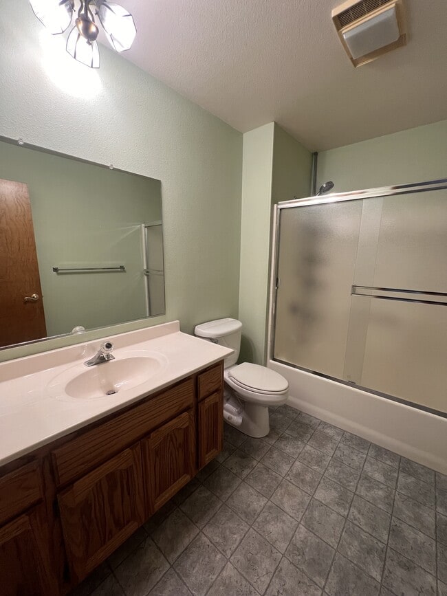 Building Photo - 153 Cypress Hill Dr