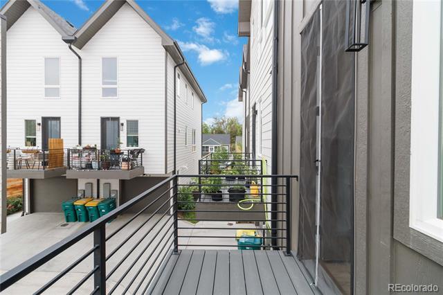 Building Photo - 5256 W 16th Ave