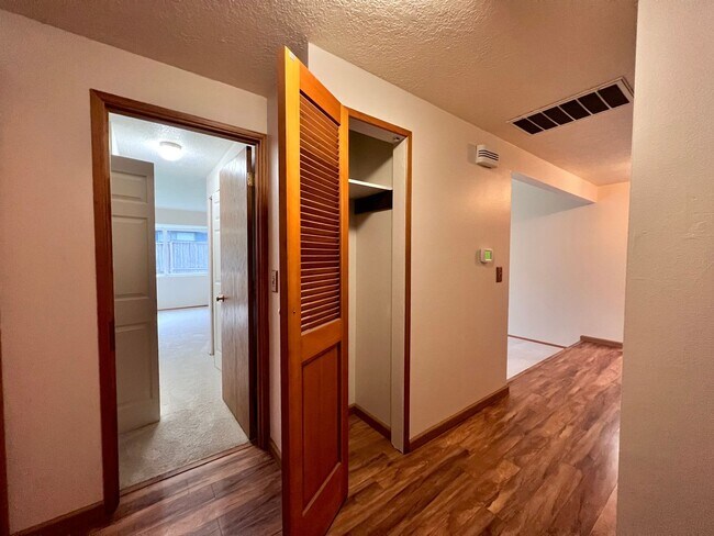 Building Photo - One Of The Top Rated Gems Of 2026: Serene 3 Bed + Bonus Room, 2.5 Bath Spacious House!